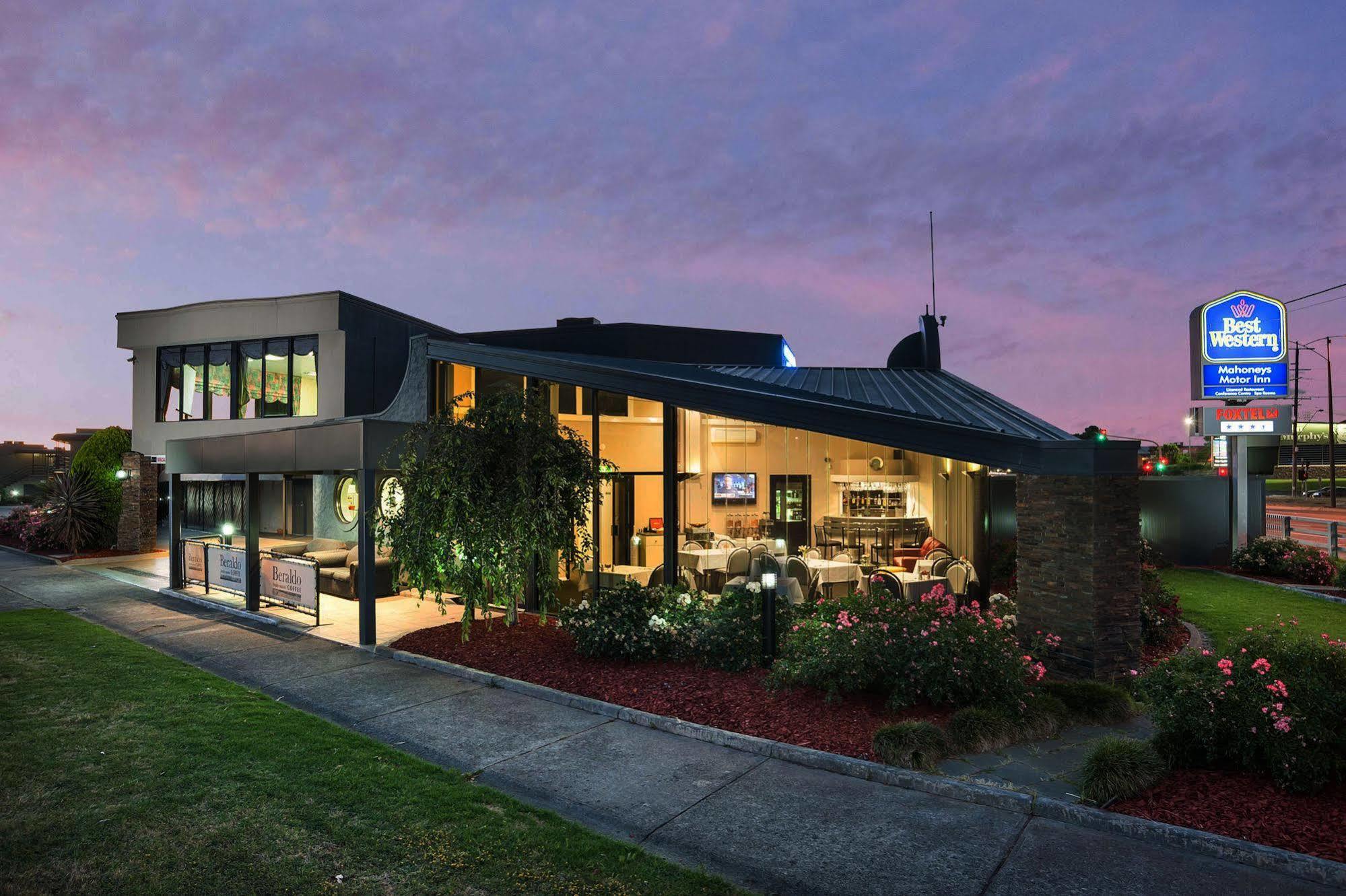 Best Western Mahoneys Motor Inn Melbourne Exterior photo